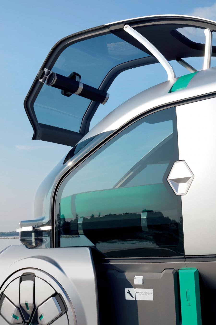 Детали экстерьера Renault EZ-PRO 2018 года  (фото 8 из 34)